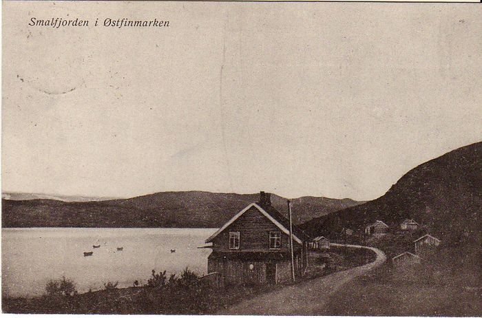 Fru Amble No. 289. Smalfjorden.